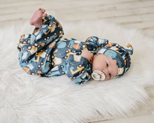Load image into Gallery viewer, Truck Baby Gown and Hat Set
