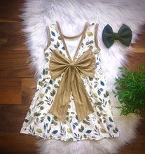 Load image into Gallery viewer, Green Leafy Bow Back Dress
