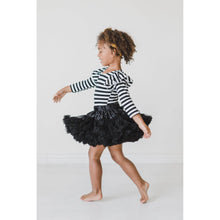 Load image into Gallery viewer, Twirl Tutu in Black
